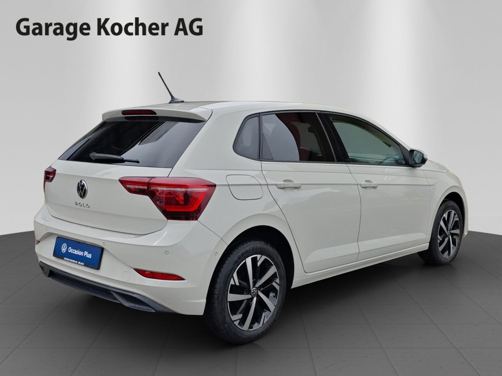 VW Polo Life, Petrol, Second hand / Used, Automatic - 6
