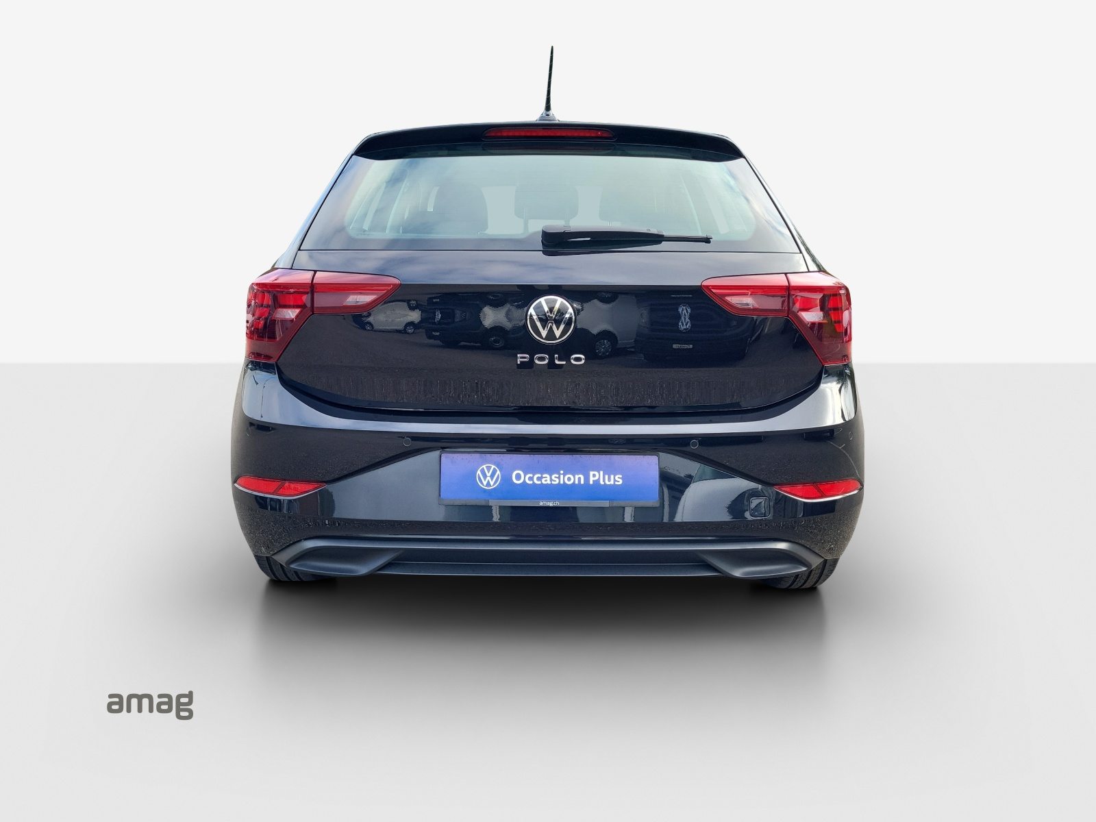VW Polo Life, Petrol, Second hand / Used, Automatic - 4