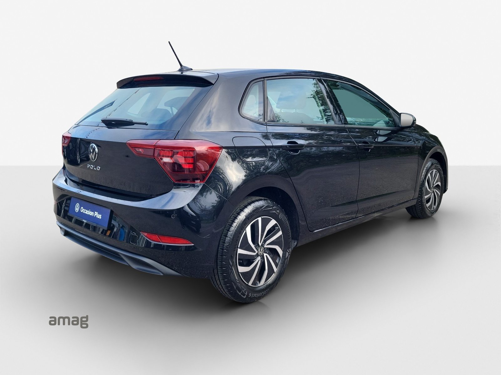 VW Polo Life, Petrol, Second hand / Used, Automatic - 5