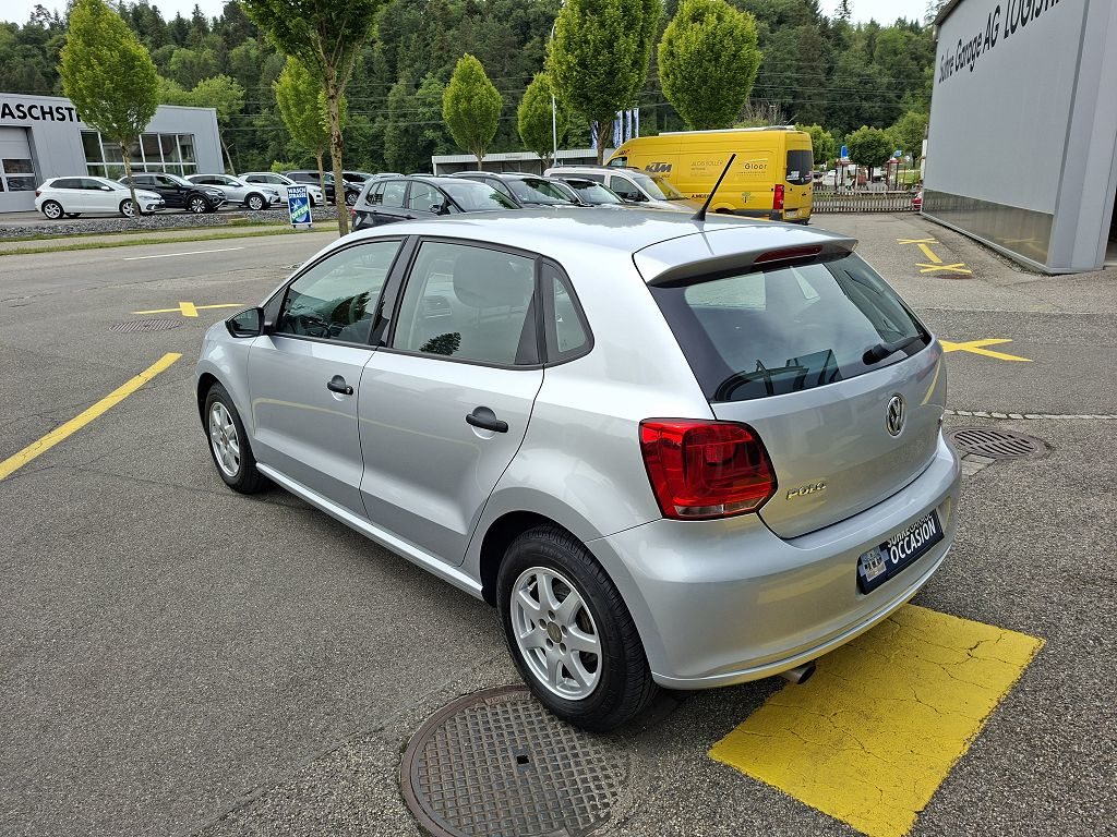 VW Polo Trendline, Petrol, Second hand / Used, Automatic - 5