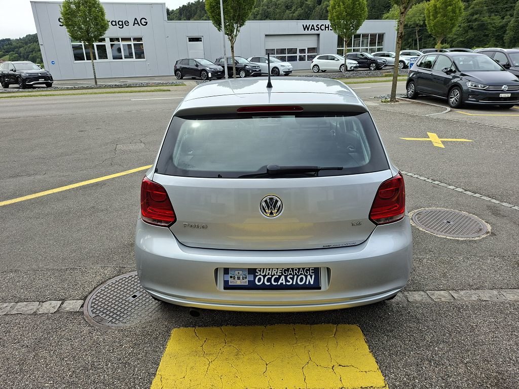 VW Polo Trendline, Petrol, Second hand / Used, Automatic - 6