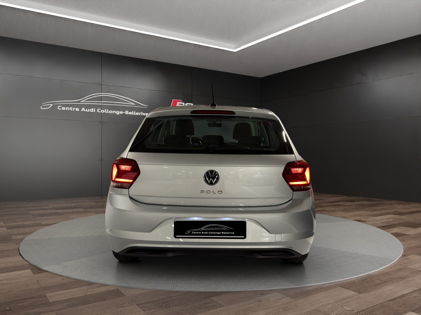 VW Polo Highline, Petrol, Second hand / Used, Automatic - 5