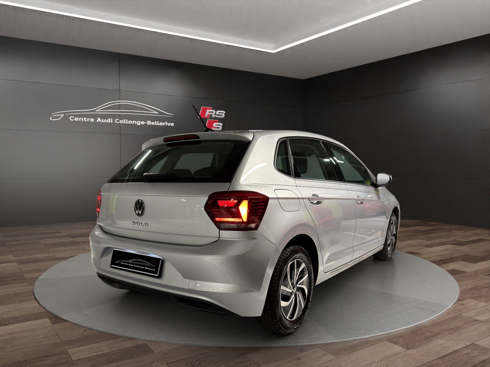 VW Polo Highline, Petrol, Second hand / Used, Automatic - 6