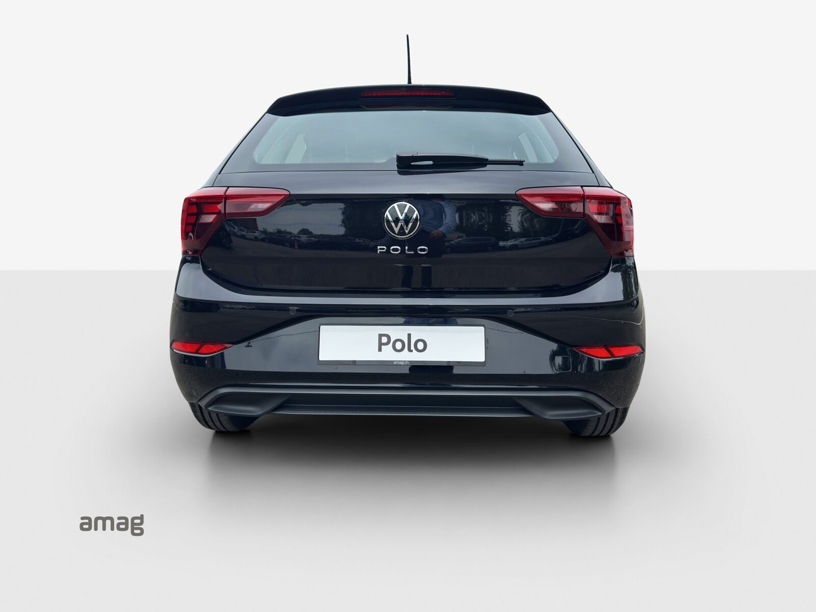 VW Polo Life, Petrol, Second hand / Used, Automatic - 4