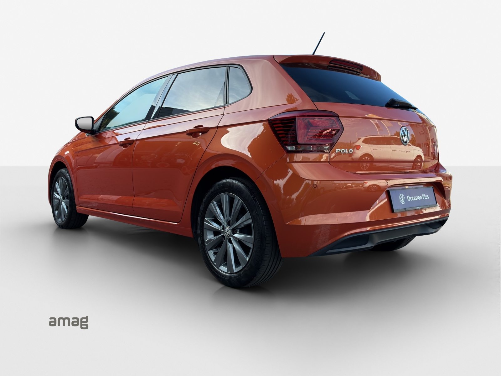 VW New Polo Comfortline, Petrol, Second hand / Used, Manual - 3