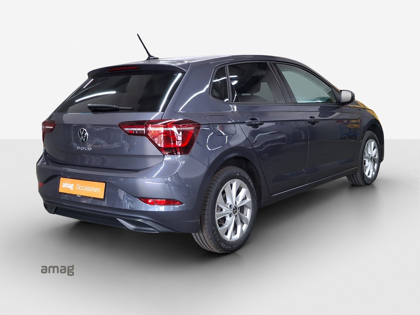 VW Polo Style, Petrol, Second hand / Used, Automatic - 5