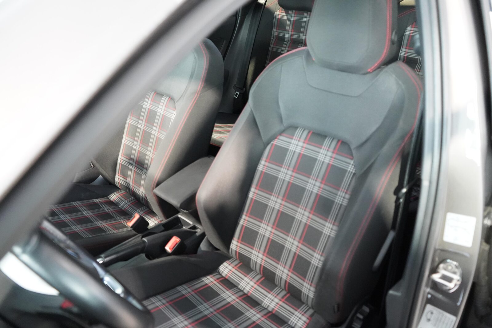 VW Polo 2.0 TSI GTI DSG, Essence, Occasion / Utilisé, Automatique - 6