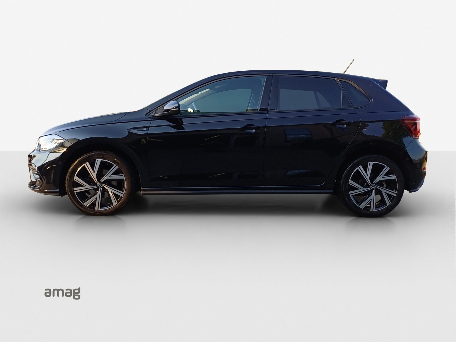 VW Polo R-Line, Petrol, Second hand / Used, Automatic - 2