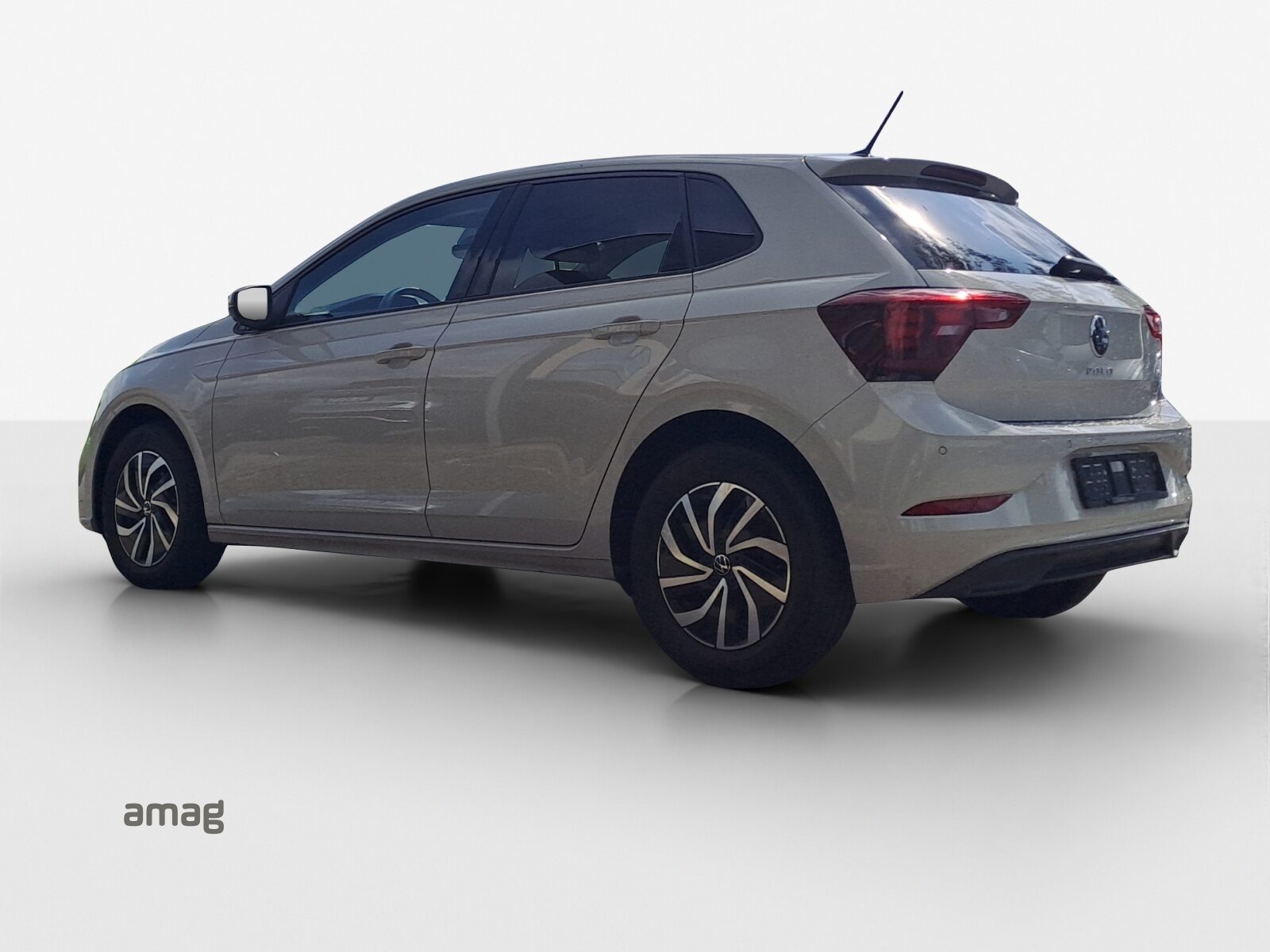 VW Polo Life, Petrol, Second hand / Used, Manual - 3