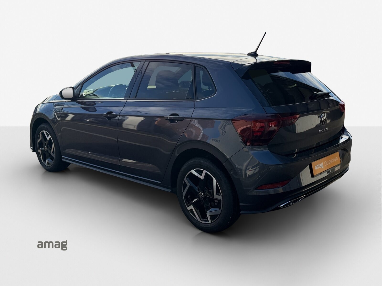 VW Polo R-Line, Petrol, Second hand / Used, Automatic - 3
