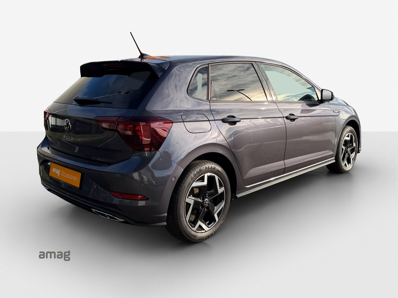 VW Polo R-Line, Petrol, Second hand / Used, Automatic - 5