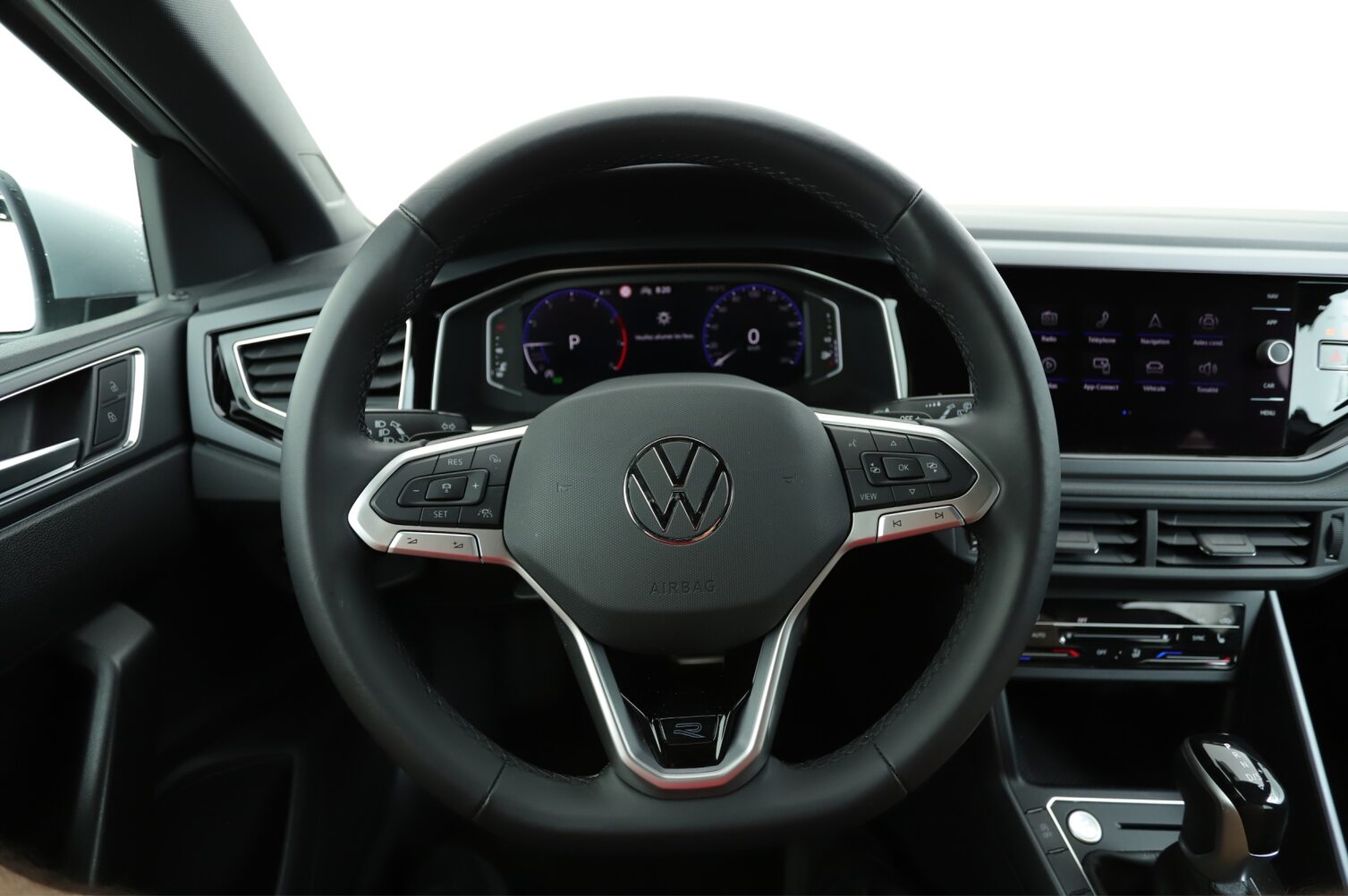 VW Polo R-Line, Petrol, Second hand / Used, Automatic - 7