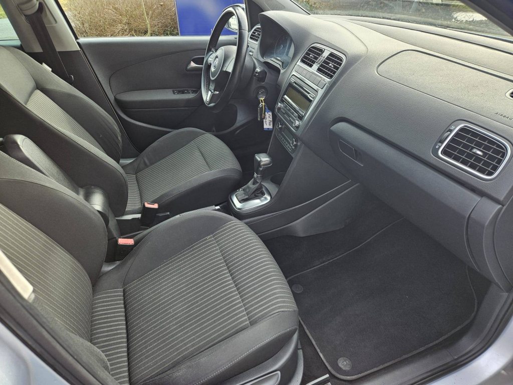 VW POLO 1.4 Trendline DSG, Benzin, Occasion / Gebraucht, Automatik - 5