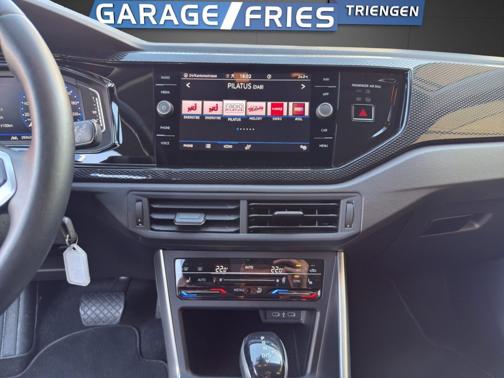VW Polo Life, Petrol, Second hand / Used, Automatic - 7