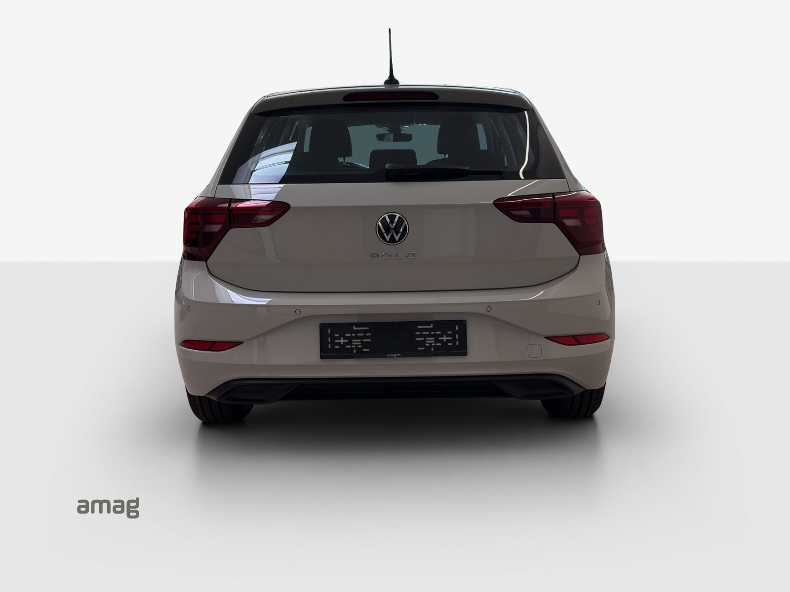 VW Polo Life, Petrol, Automatic - 4