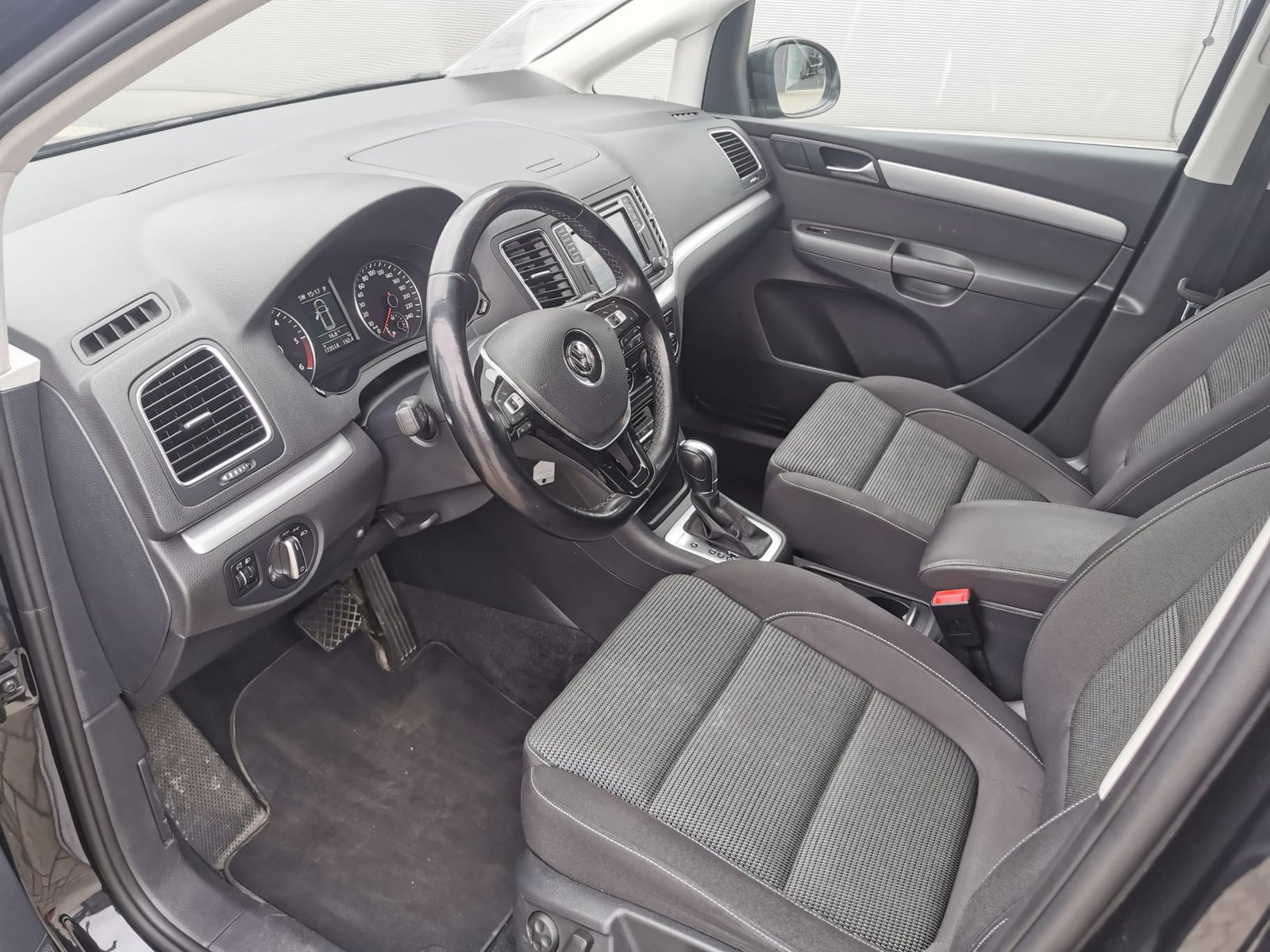 VW Sharan 2.0 TDI SCR Comfortline DSG 4m, Diesel, Occasion / Utilisé, Automatique - 3