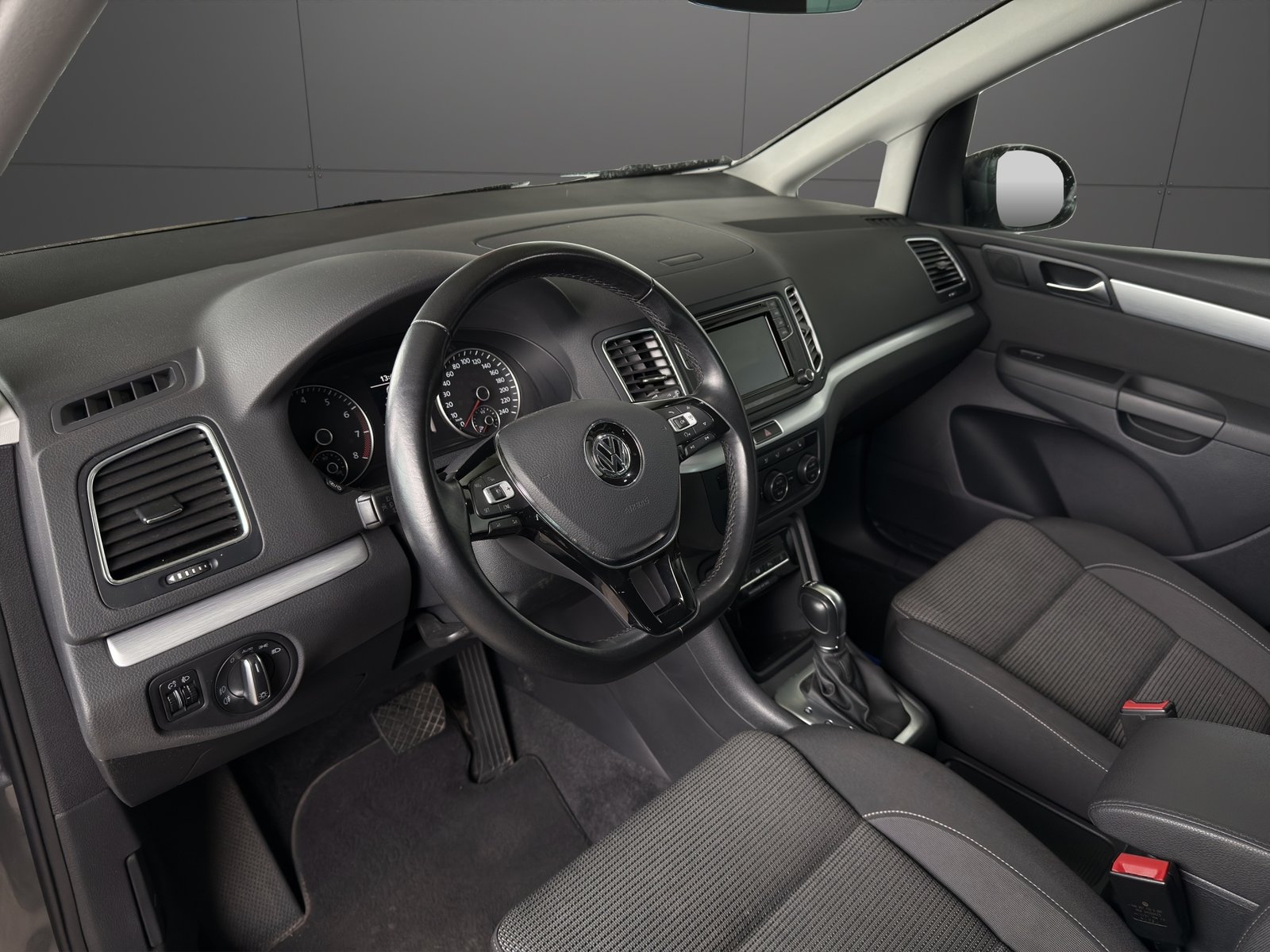 VW Sharan 1.4 TSI BlMT Comfortline DSG, Benzin, Occasion / Gebraucht, Automatik - 7