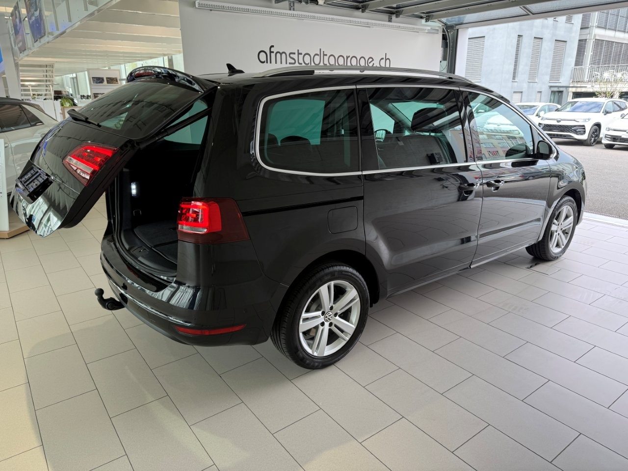 VW Sharan Highline, Benzin, Occasion / Gebraucht, Automatik - 6