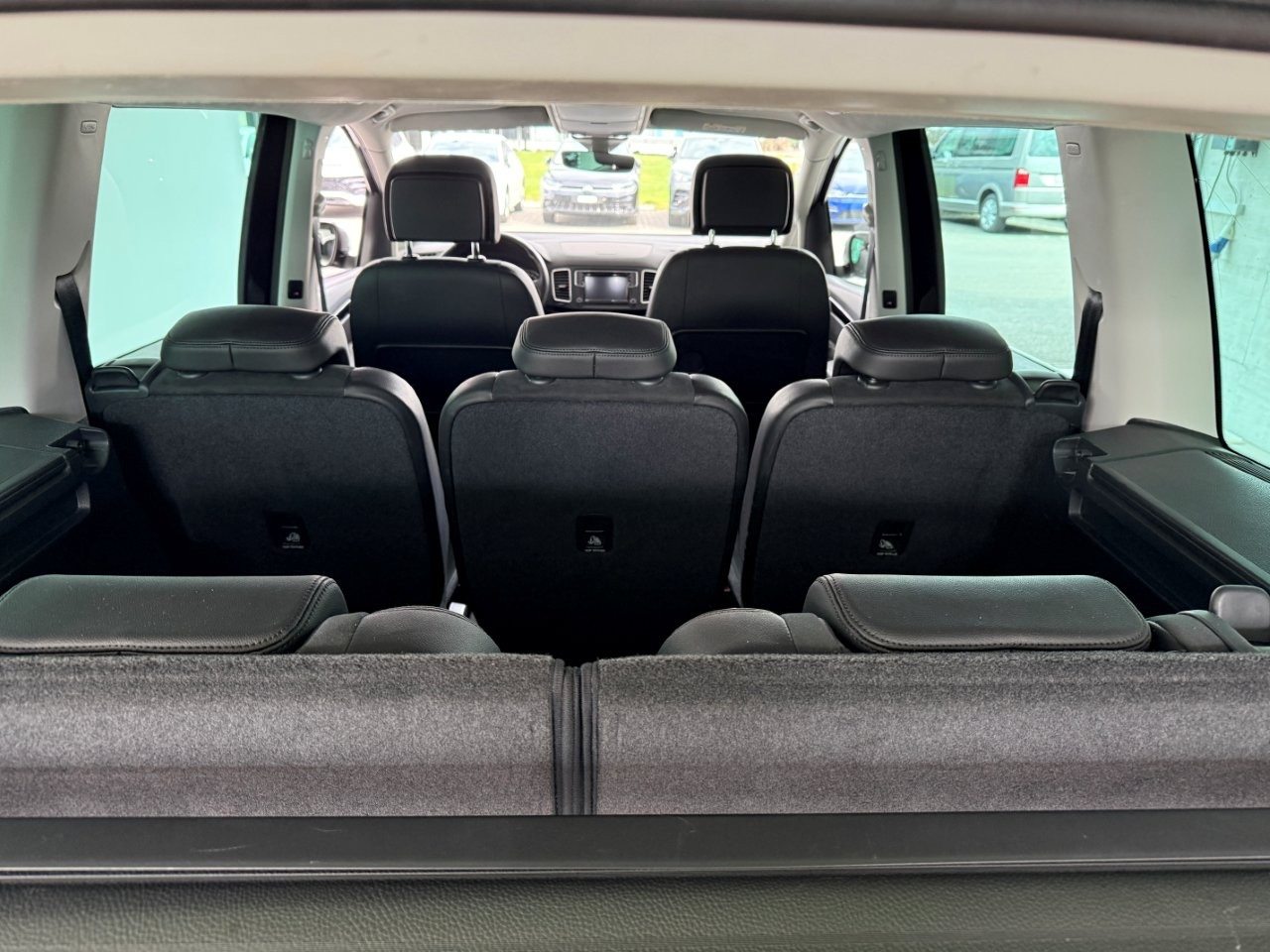 VW Sharan Highline, Benzin, Occasion / Gebraucht, Automatik - 7
