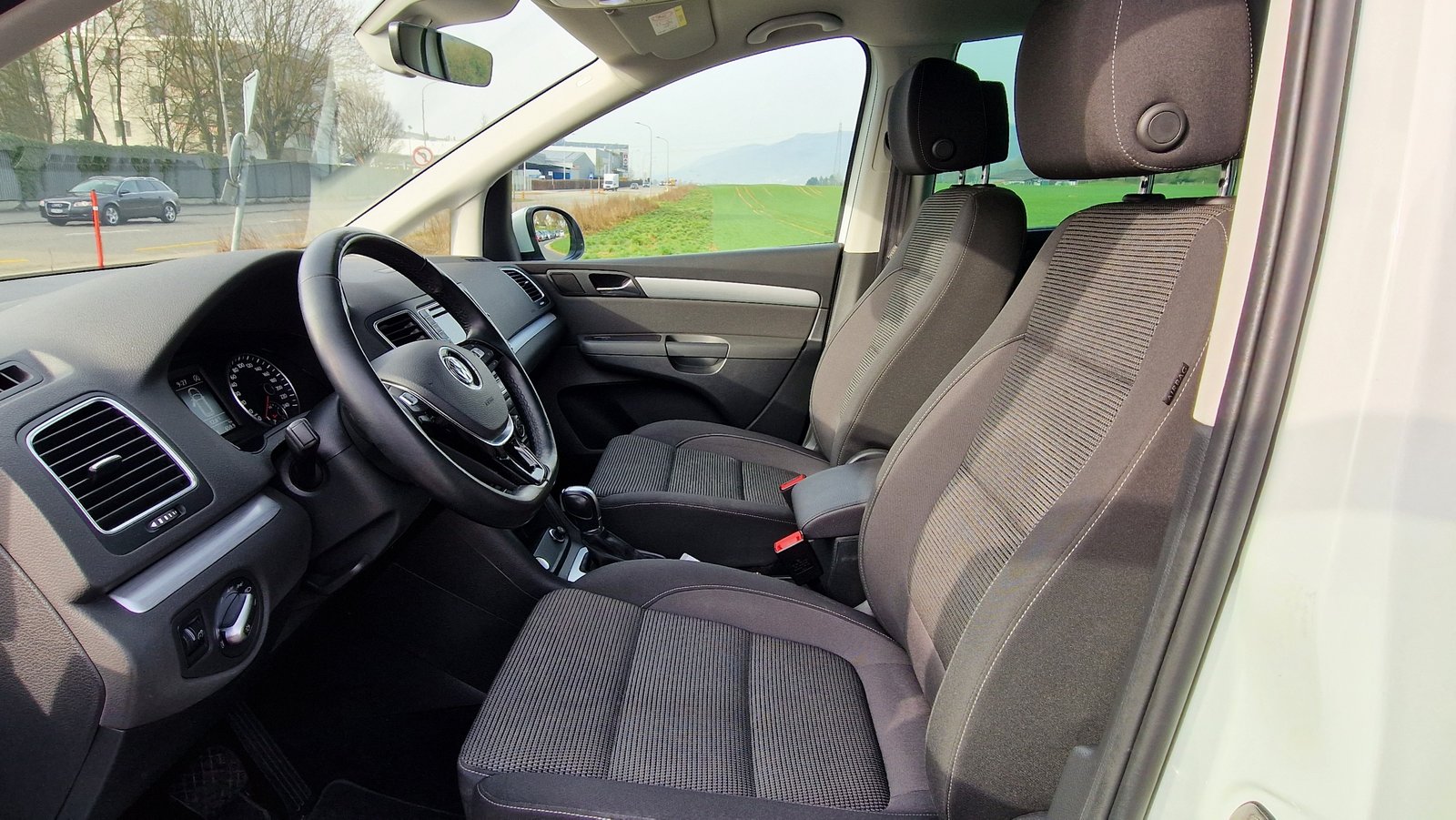 VW Sharan 1.4 TSI BlMT Comfortline DSG, Essence, Occasion / Utilisé, Automatique - 6