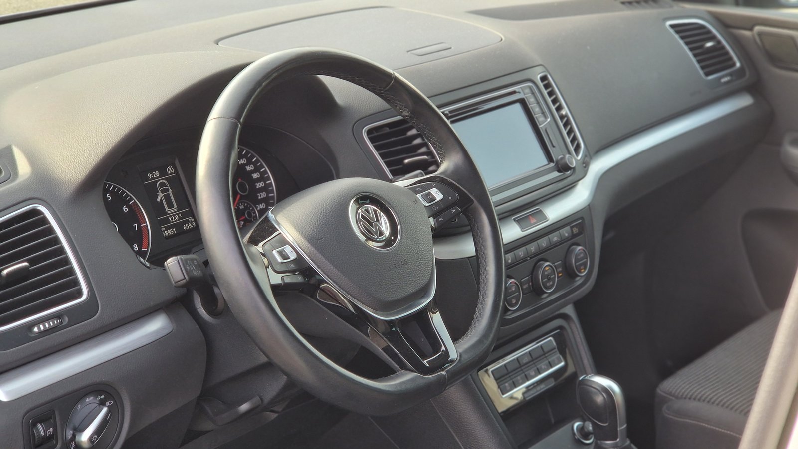 VW Sharan 1.4 TSI BlMT Comfortline DSG, Essence, Occasion / Utilisé, Automatique - 7