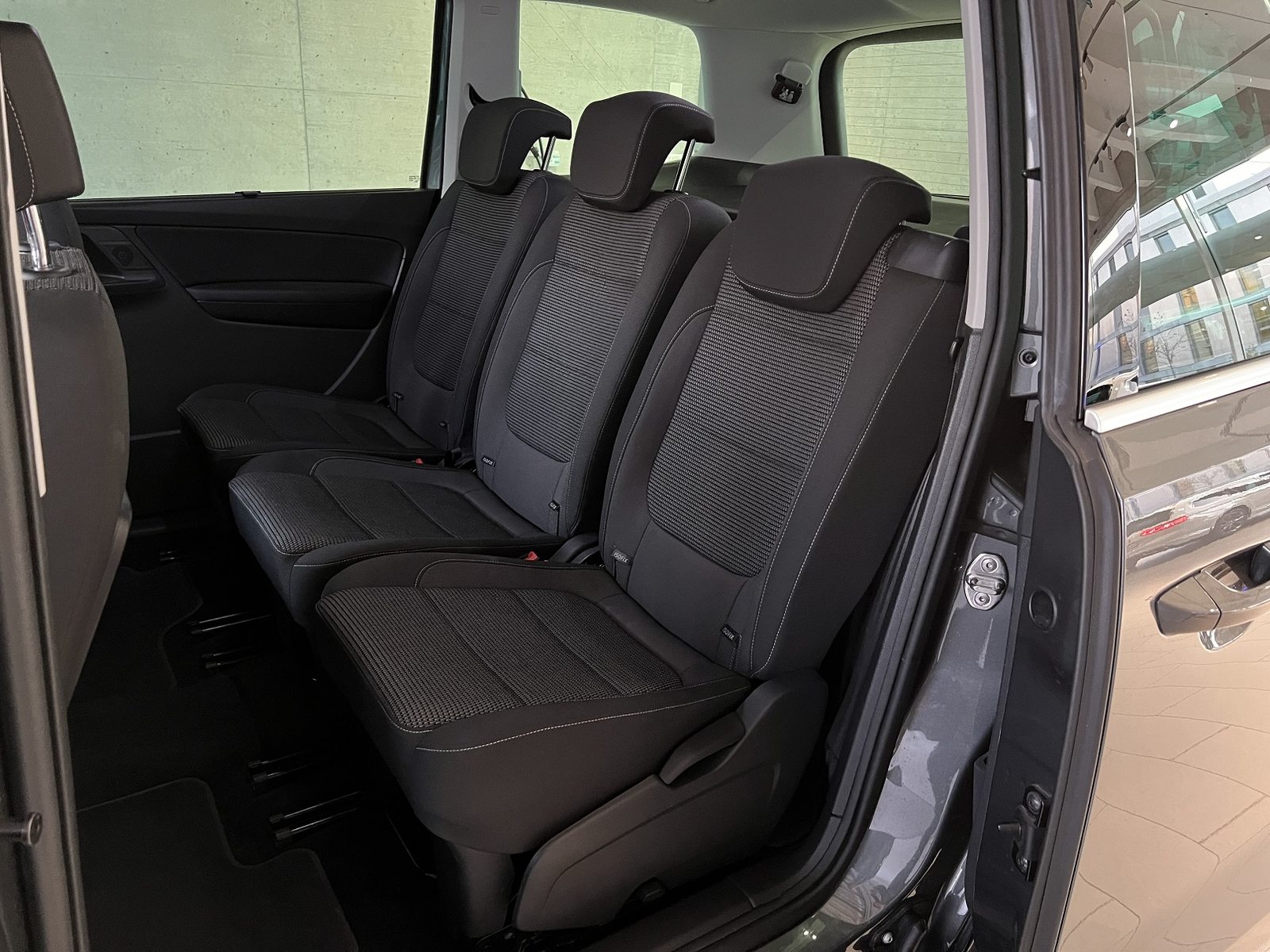 VW Sharan Comfortline, Diesel, Occasion / Gebraucht, Automatik - 5