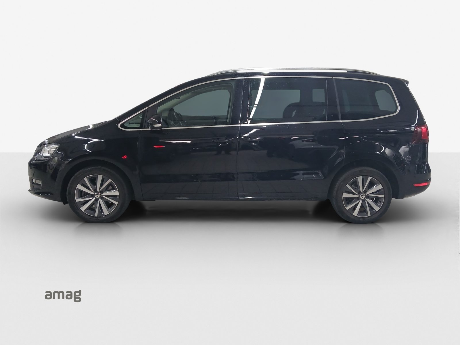 VW Sharan Comfortline, Petrol, Second hand / Used, Automatic - 2