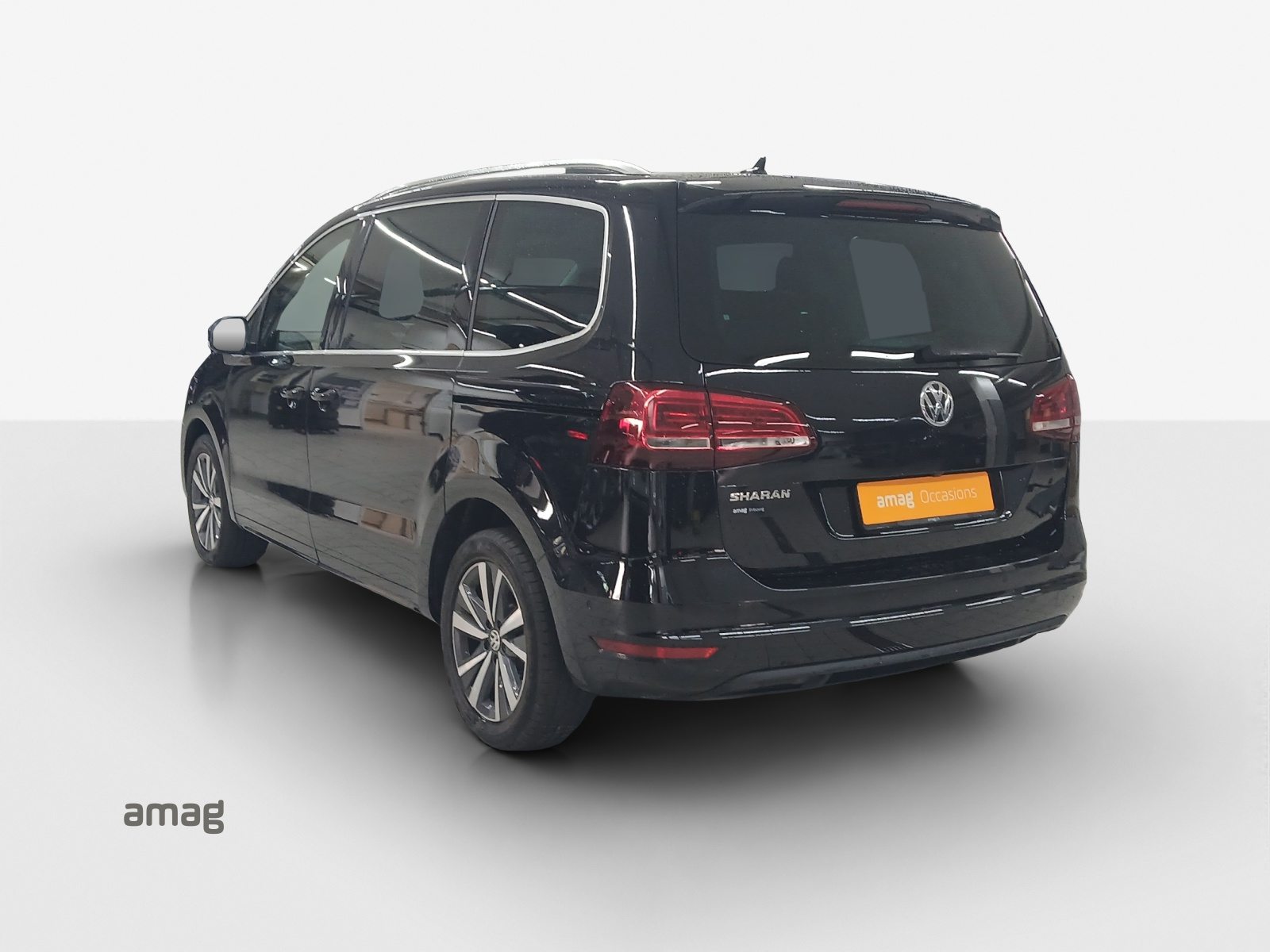 VW Sharan Comfortline, Petrol, Second hand / Used, Automatic - 3