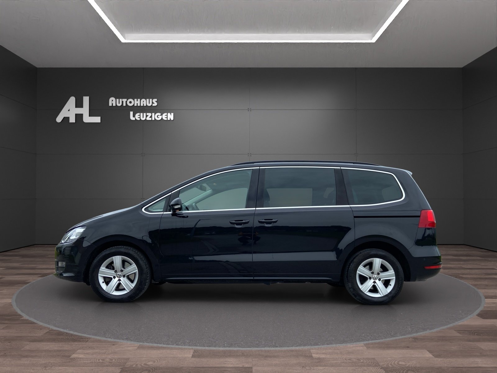 VW Sharan 2.0 TDI BMT Comfortline DSG, Diesel, Second hand / Used, Automatic - 2