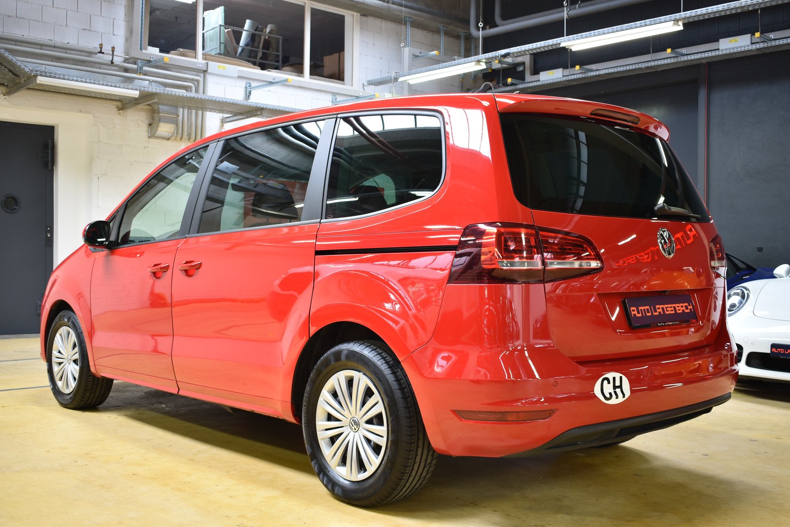 VW Sharan 2.0 TDI BMT Trendline, Diesel, Second hand / Used, Automatic - 3