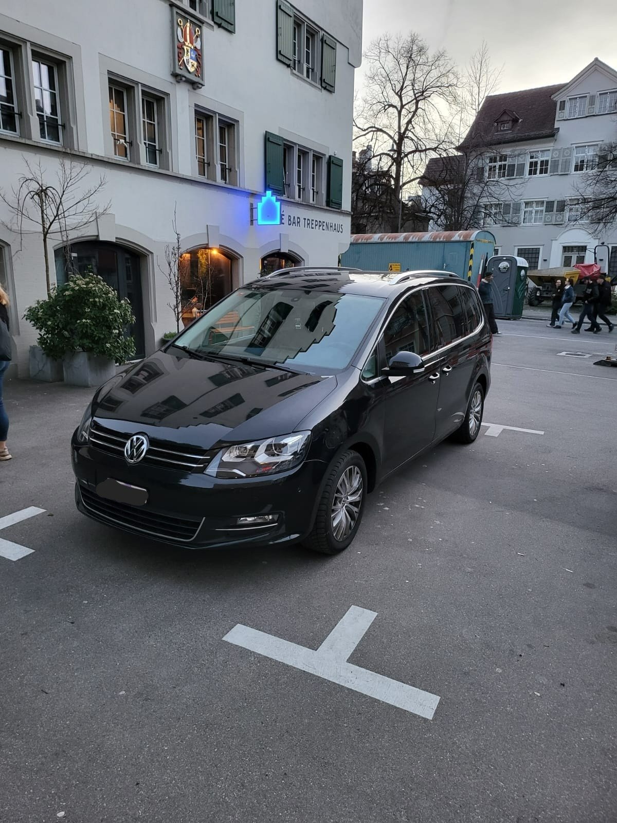 VW Sharan 2.0 TDI BlueMTA Design 4m