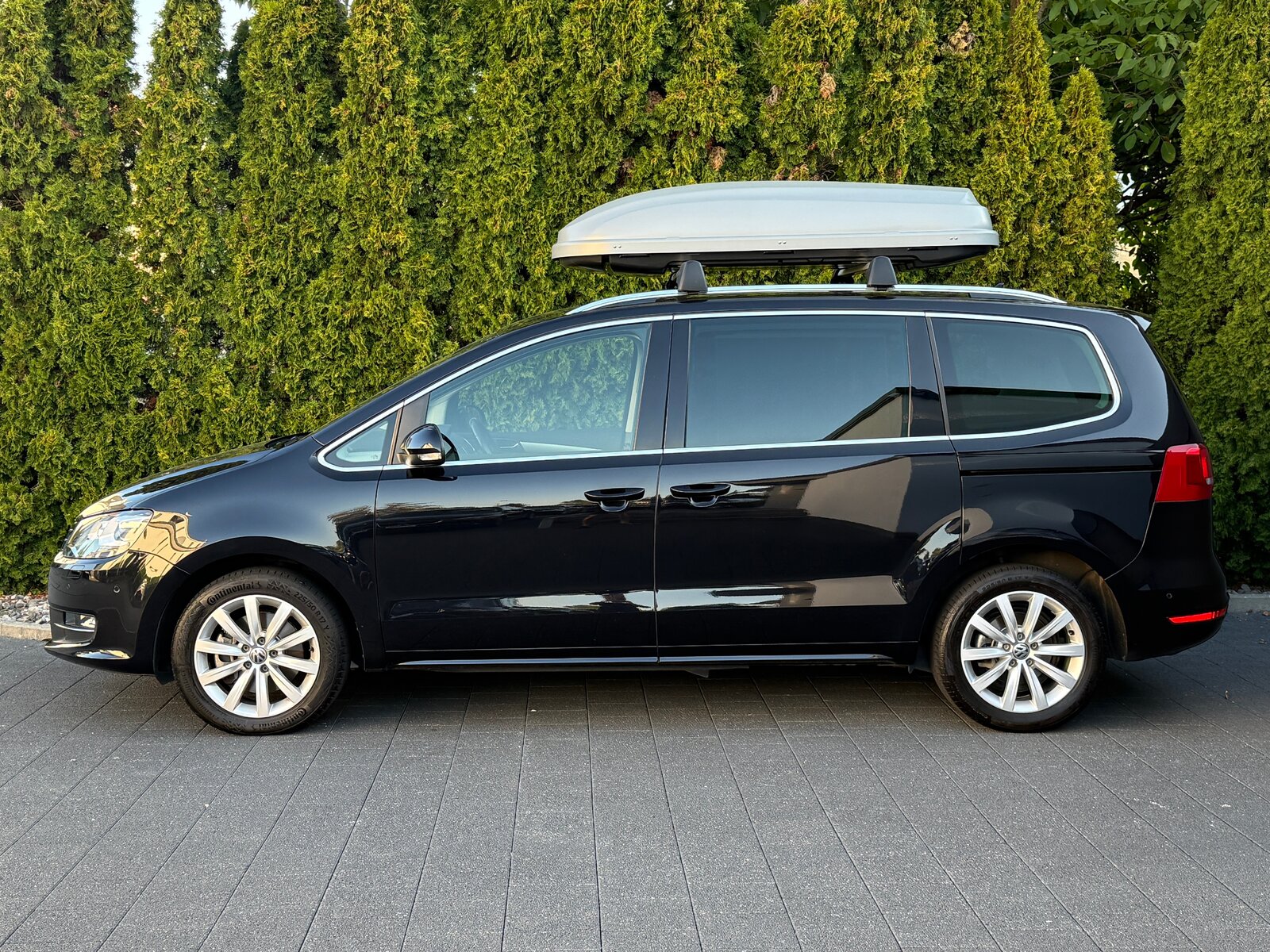 VW Sharan 2.0 TDI BlueMotion Technology Design DSG / 7Plätz, Diesel, Occasion / Gebraucht, Automatik - 7