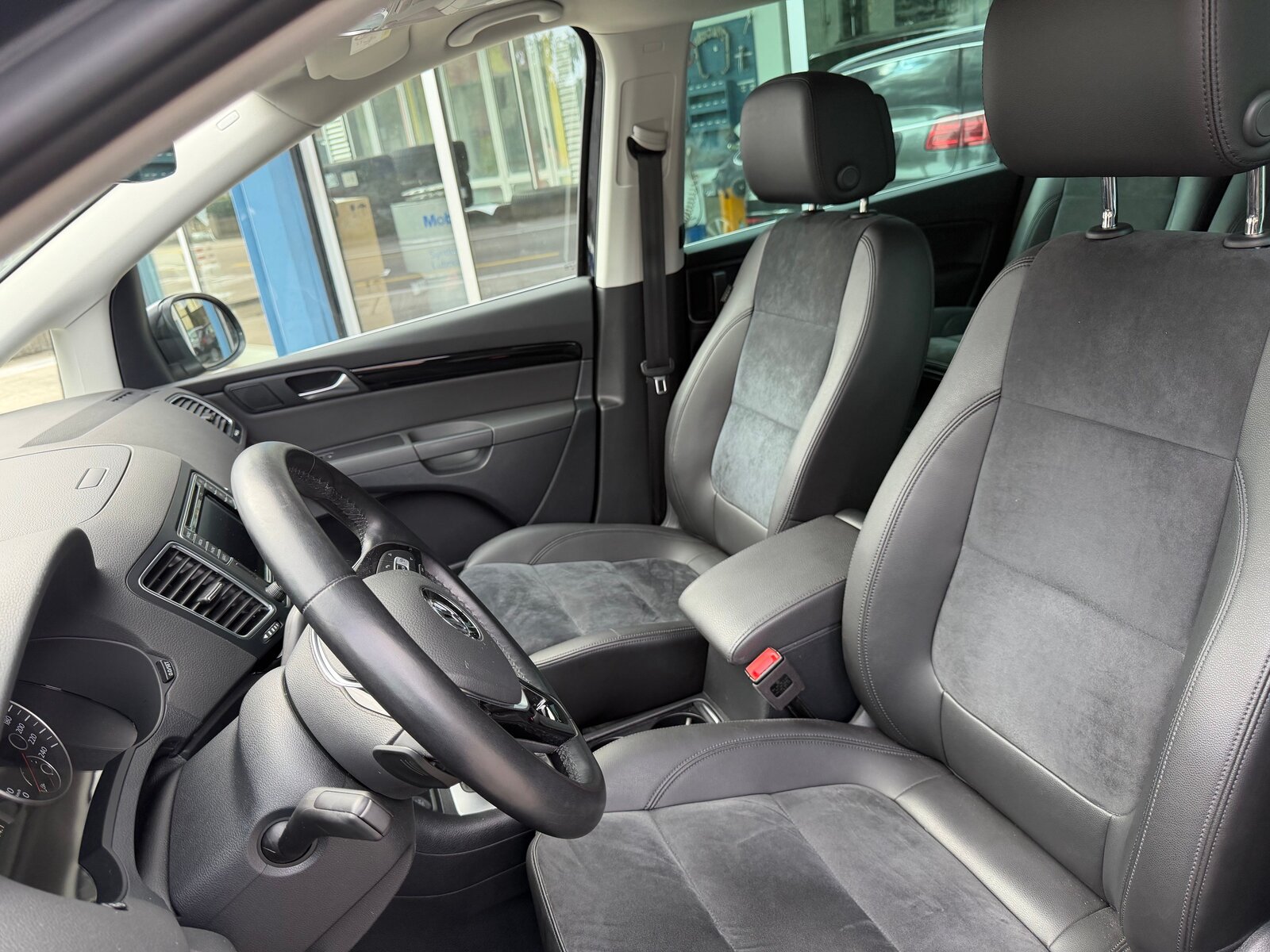VW Sharan 1.4 TSI BlMT Highline DSG, Benzin, Occasion / Gebraucht, Automatik - 7