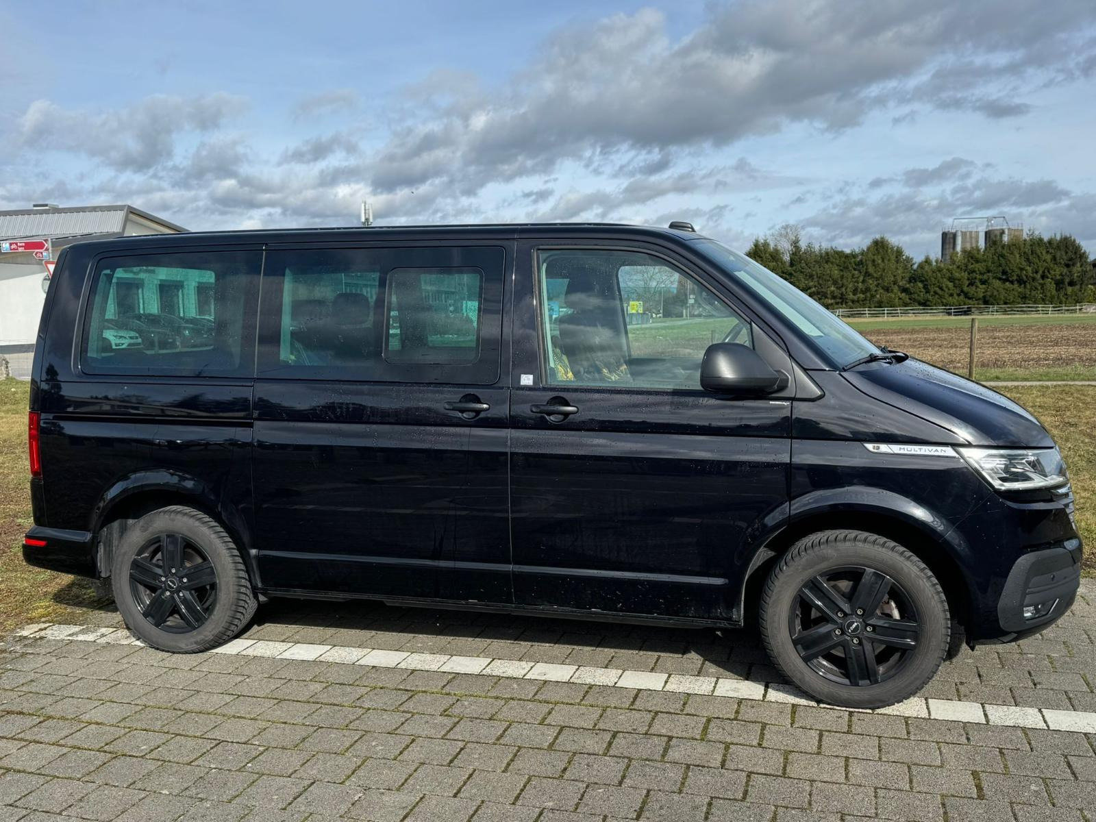 VW T6.1 Multivan 2.0 TDI 150 Trendline, Diesel, Occasion / Gebraucht, Handschaltung - 2