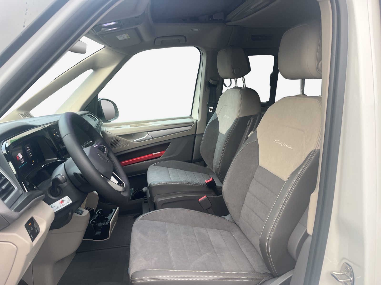 VW California Beach Tour Liberty, Voll-Hybrid Benzin/Elektro, Neuwagen, Automat - 7