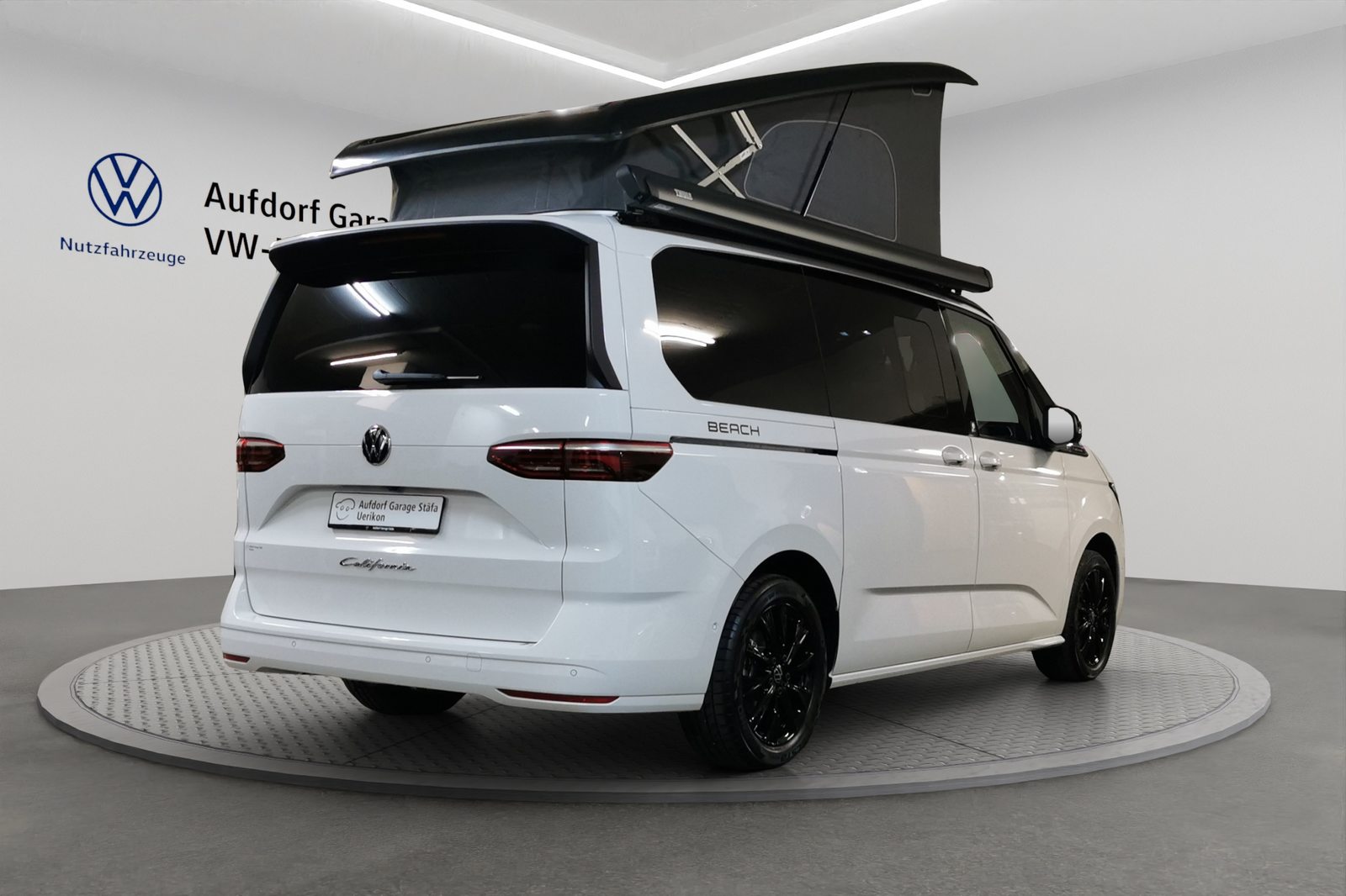 VW California Beach Tour Liberty, Petrol, New car, Automatic - 5