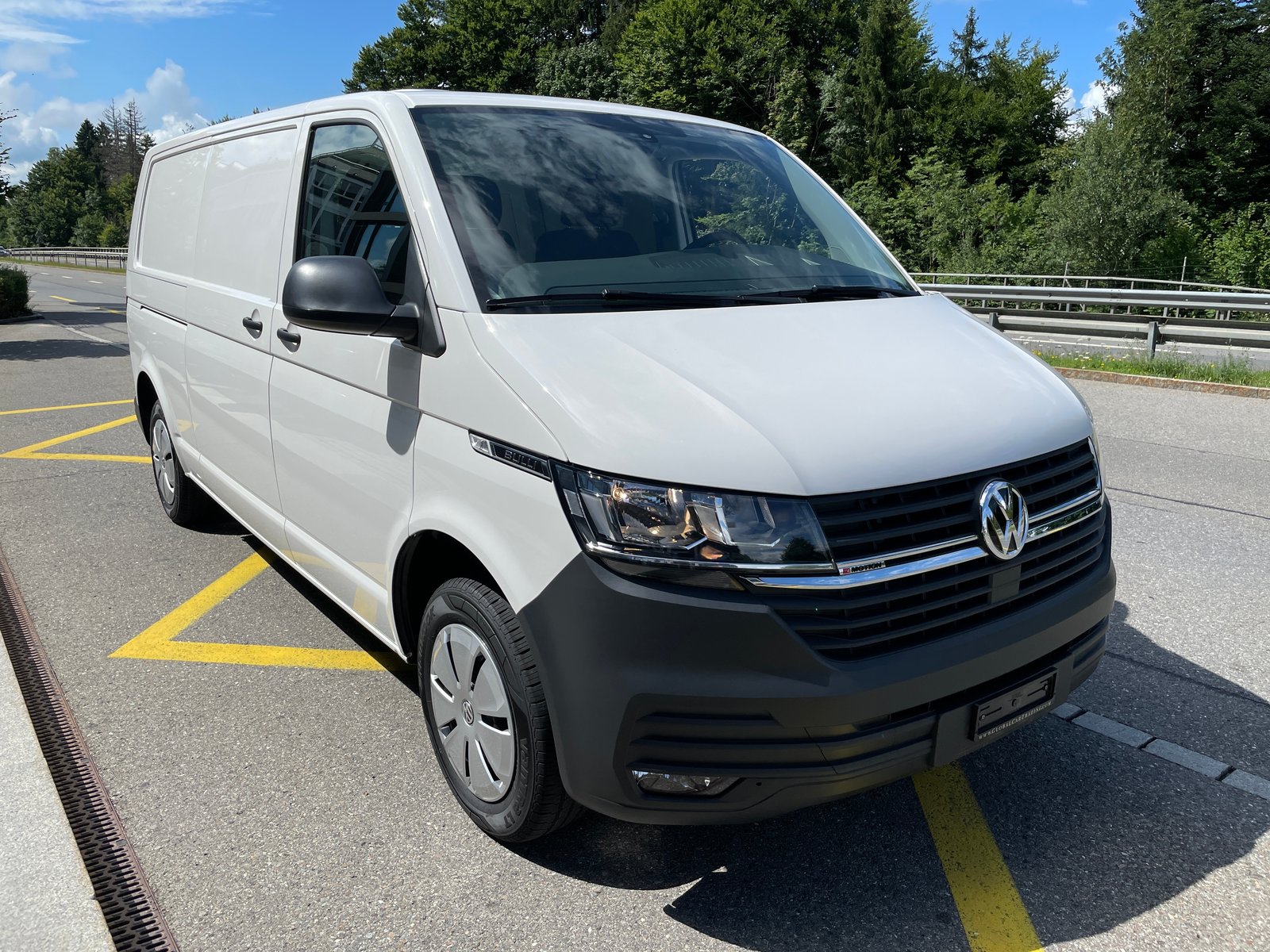 VW T6.1 2.0 TDI 4Motion DSG Langer Radstand, Diesel, New car, Automatic - 3