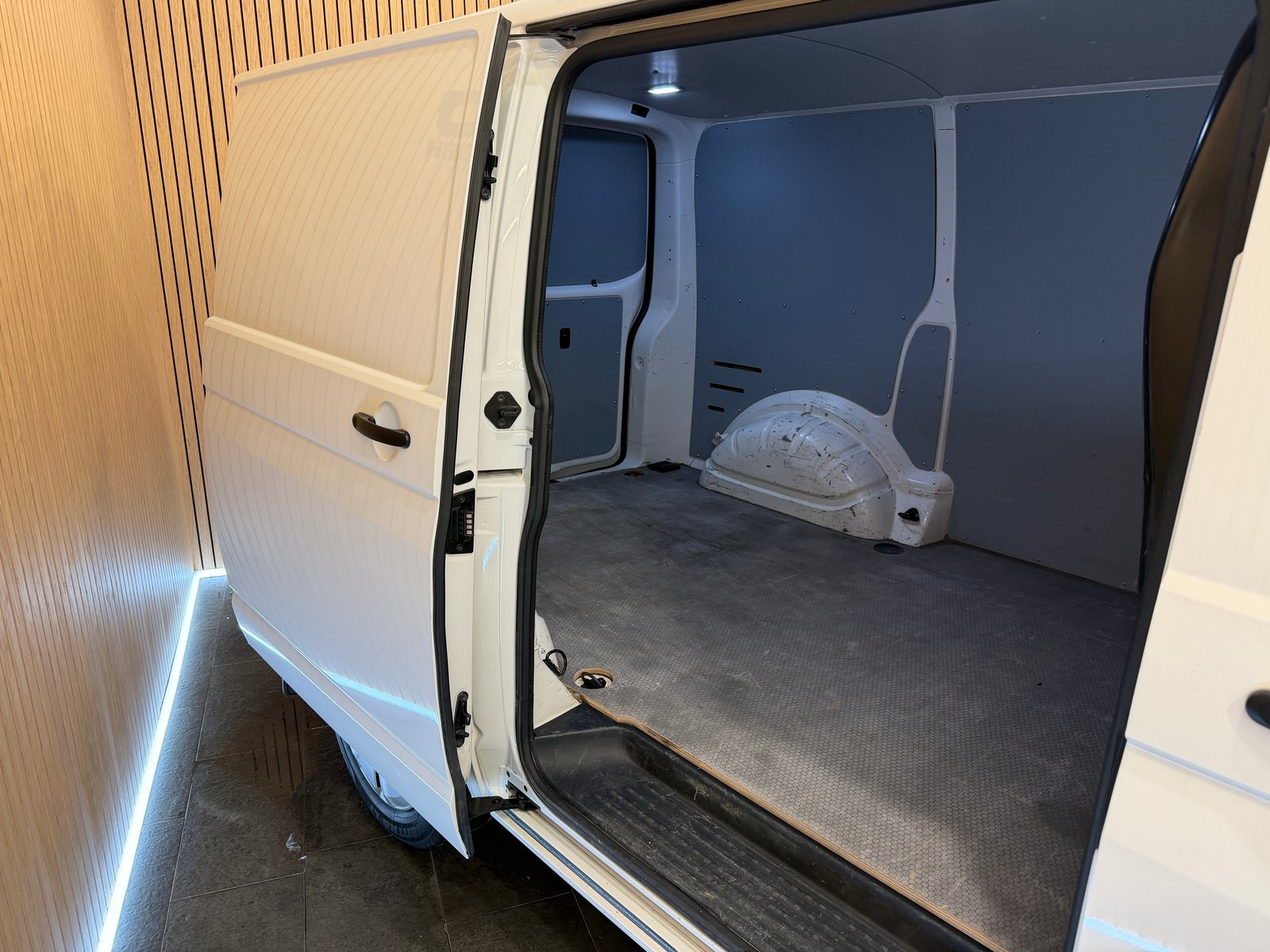 VW T6.1 2.0 TDI TRANSPORTER 3 Plätzer, Diesel, Occasioni / Usate, Manuale - 6