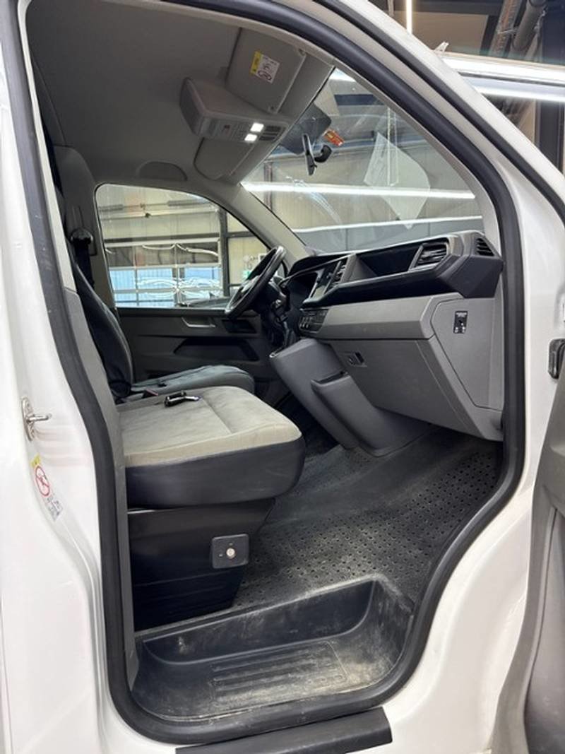 VW T6.1 2.0 TDI, Diesel, Second hand / Used, Manual - 6