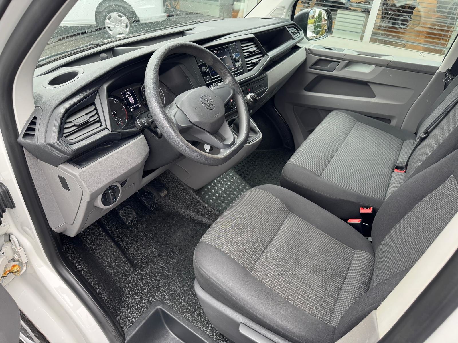 VW T6.1 2.0 TDI Entry Entry L2, Diesel, Occasion / Utilisé, Manuelle - 2