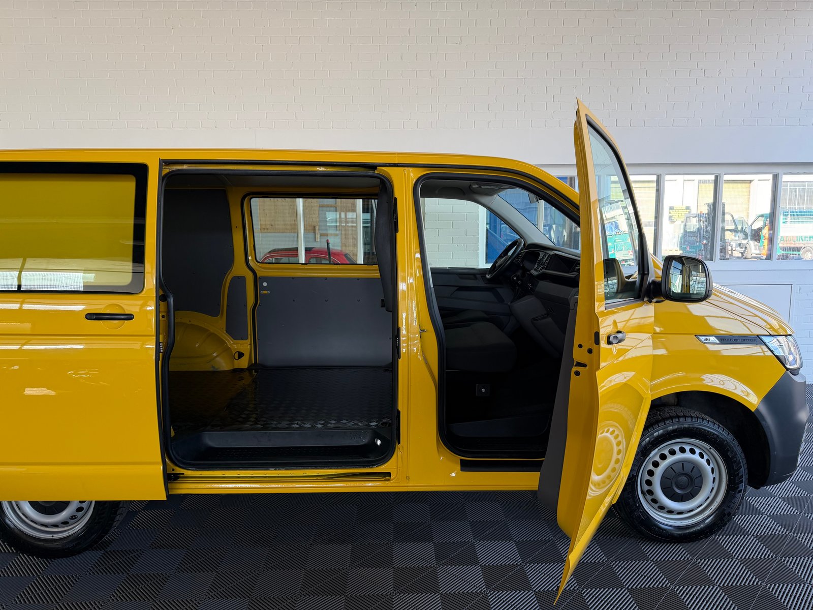 VW T6.1 2.0 TDI 150 PS 4Motion 4x4 DSG, Diesel, Occasion / Utilisé, Automatique - 3