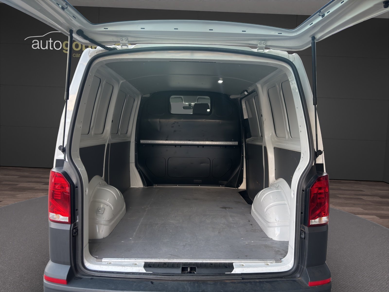 VW T6.1 2.0 TDI Entry, Diesel, Occasion / Gebraucht, Handschaltung - 7
