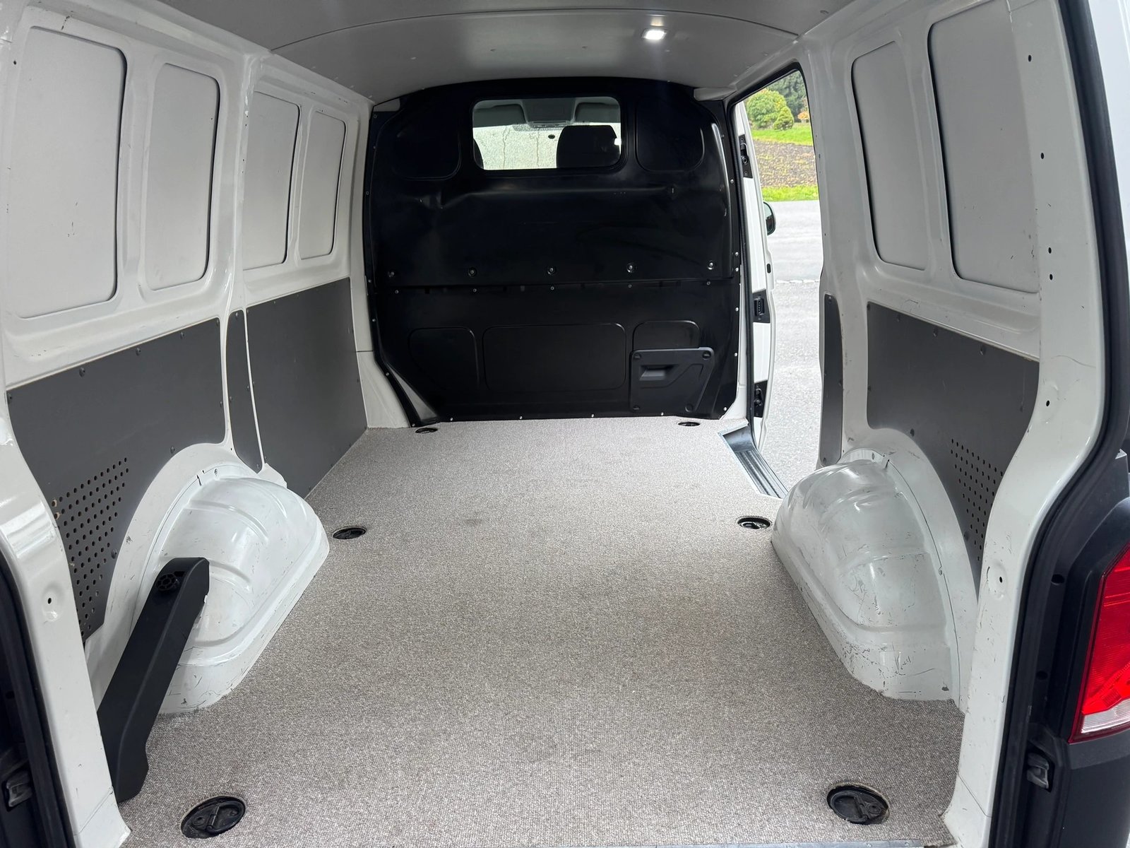VW T6.1 2.0 TDI Transporter, Diesel, Occasion / Utilisé, Manuelle - 5