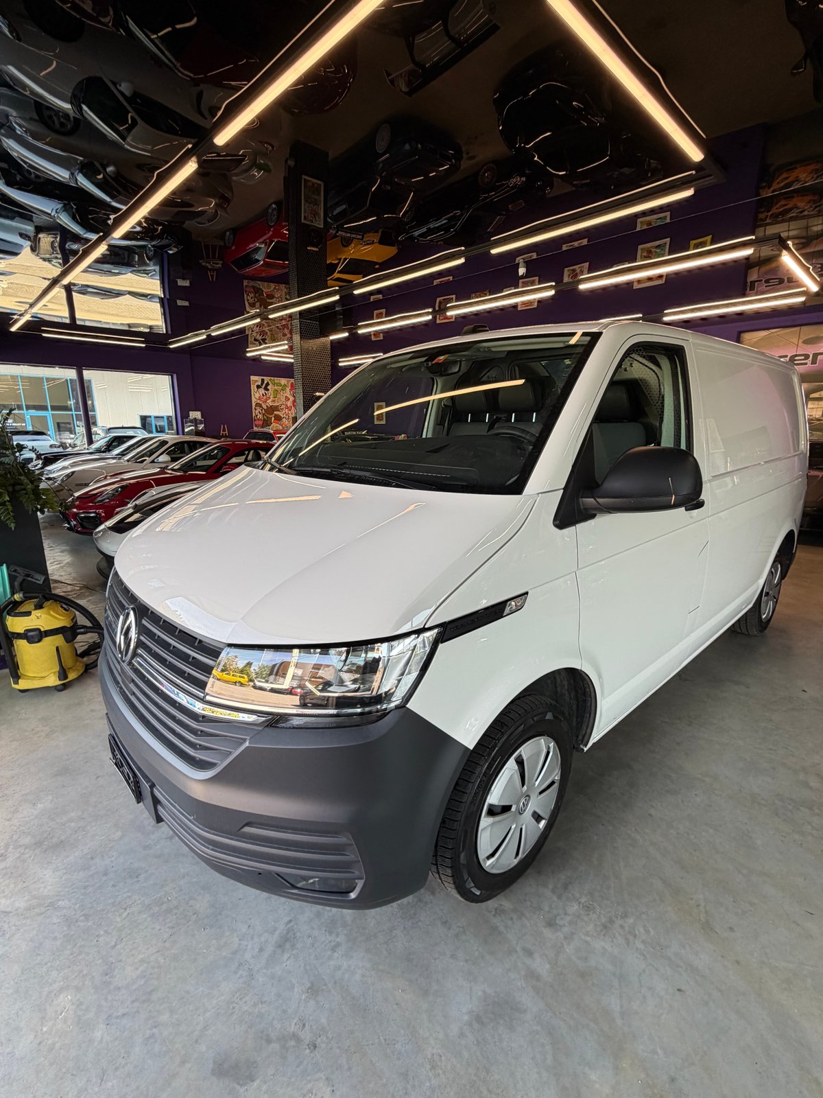 VW T6.1 2.0 TDI, Diesel, Second hand / Used, Manual - 6