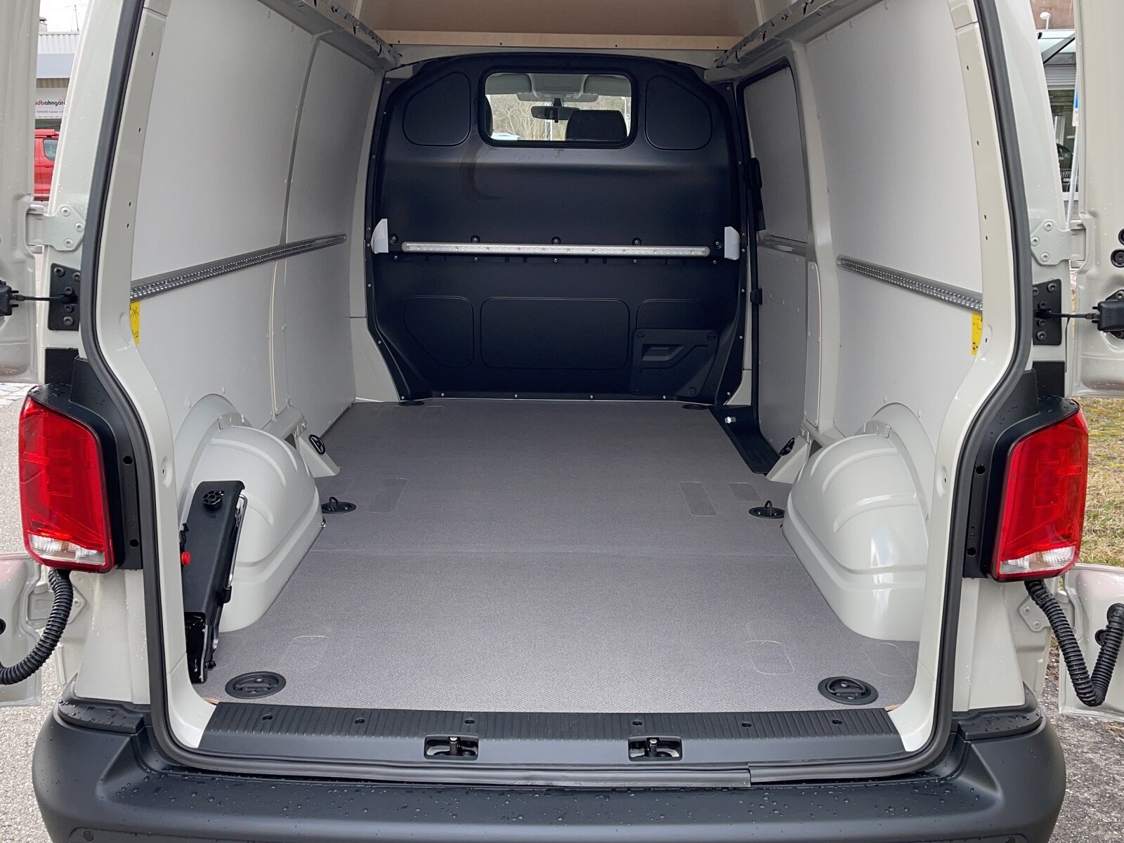 VW T6.1 2.0 TDI DSG, Diesel, Occasioni / Usate, Automatico - 5