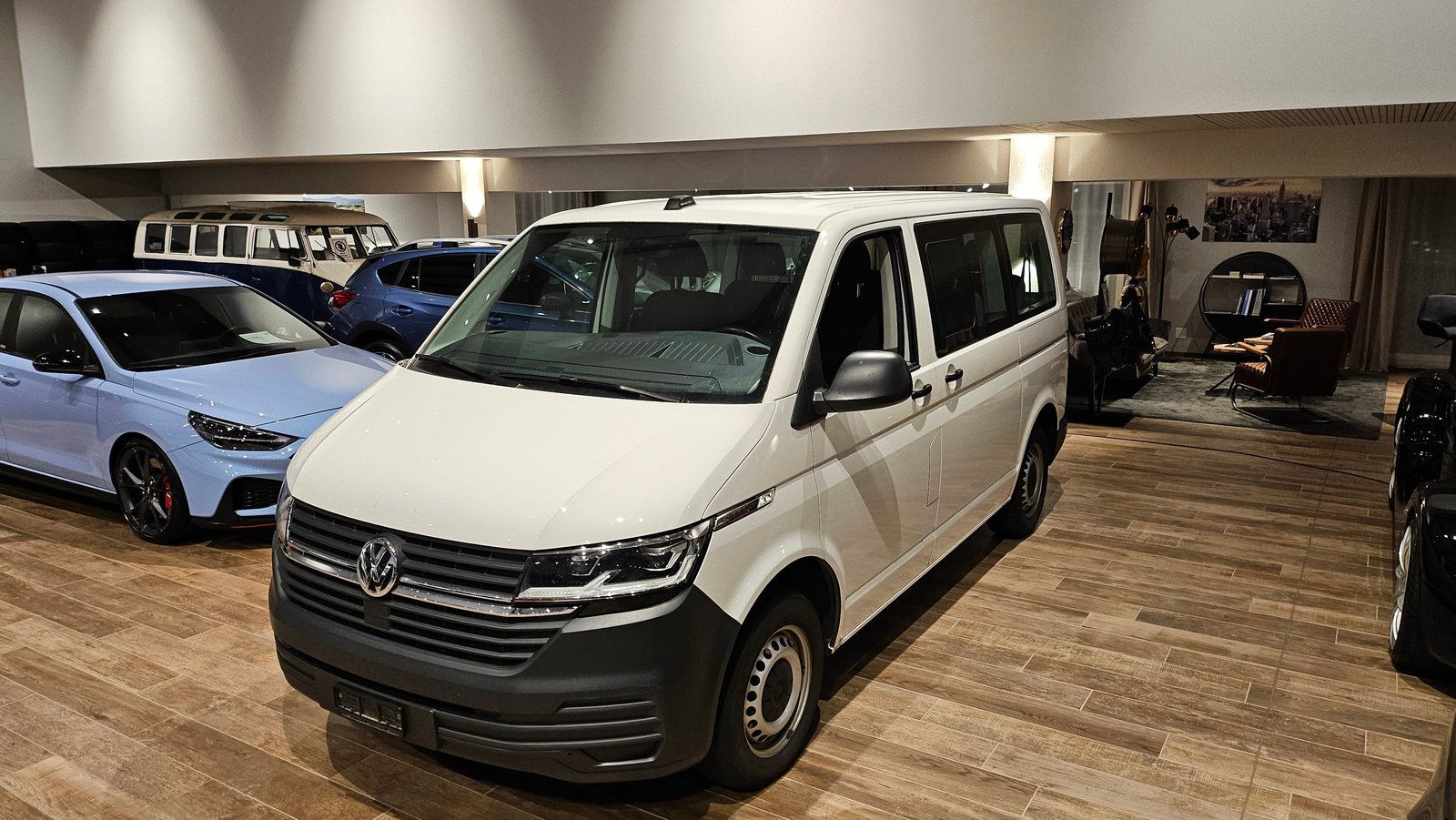 VW T6.1 2.0 TDI 4Motion Trendline, Diesel, Occasioni / Usate, Manuale - 2