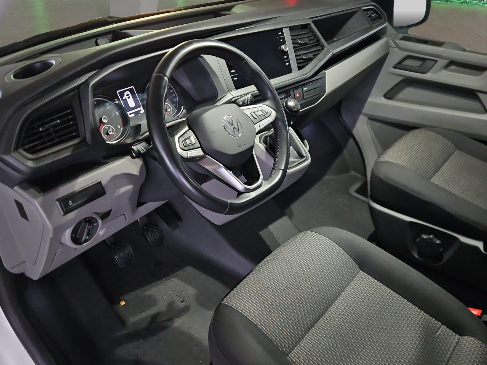 VW T6.1 2.0 TDI 4Motion, Diesel, Occasion / Gebraucht, Handschaltung - 7