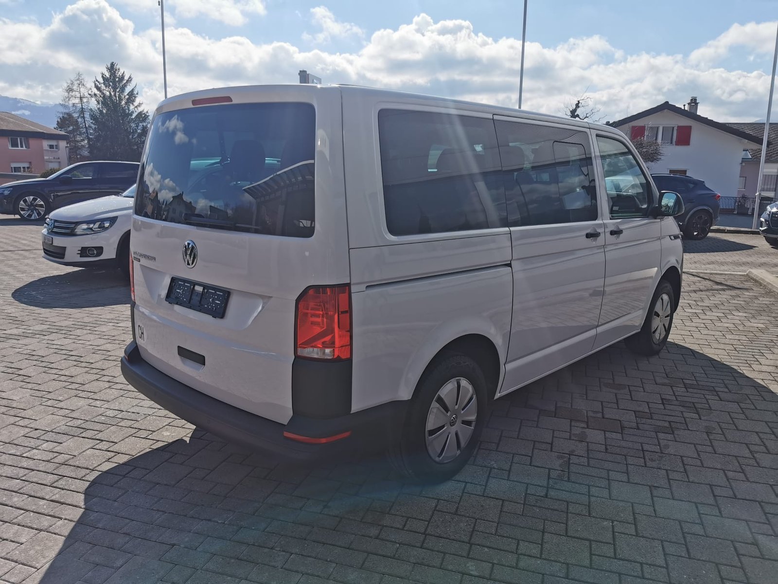 VW T6.1 Kombi 3000 2.0 TDI 150 DSG, Diesel, Second hand / Used, Automatic - 4