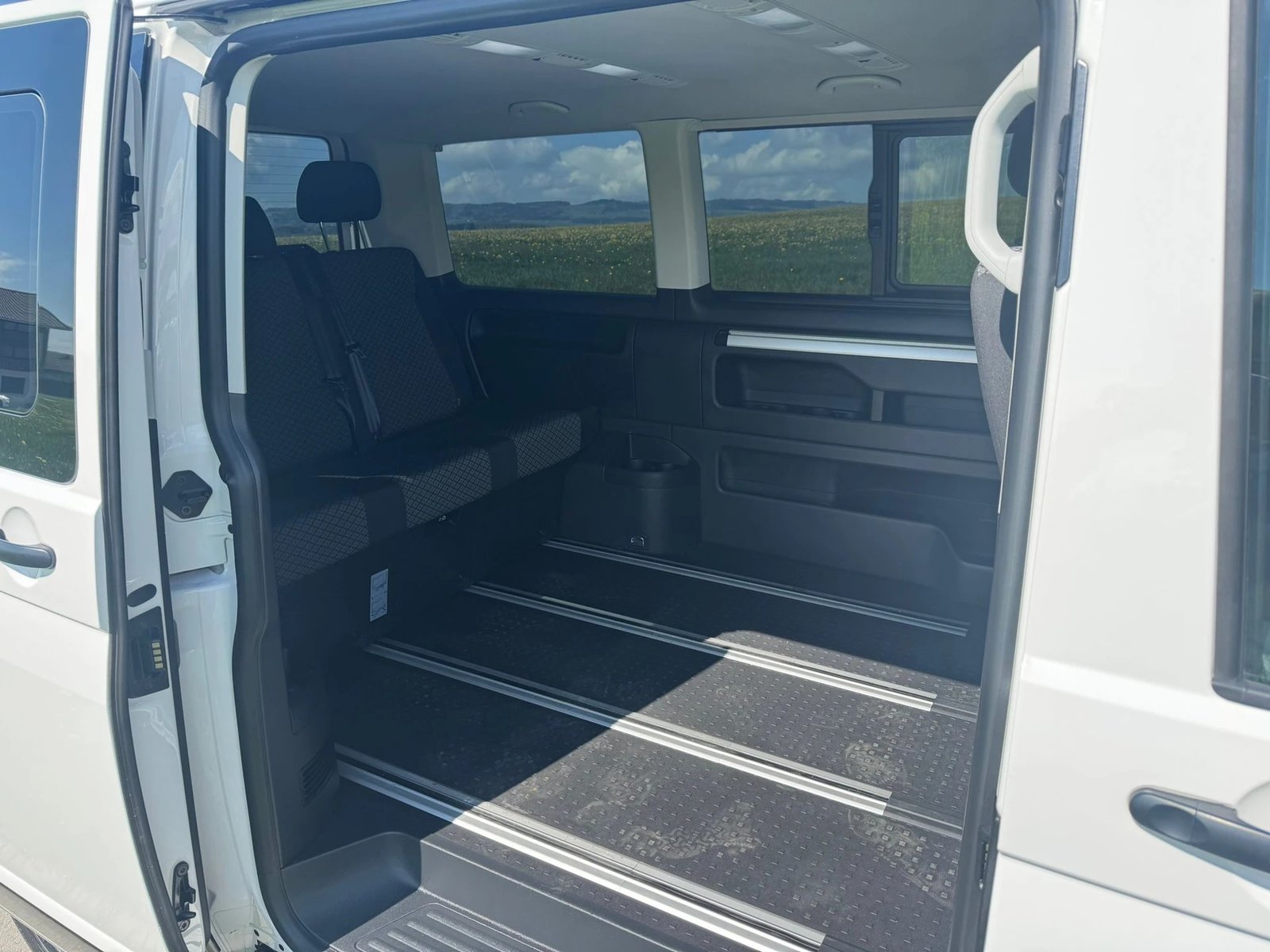 VW T6.1 Multivan 2.0 TDI Trendline 4Motion DSG mit Anhänger, Diesel, Occasion / Gebraucht, Automatik - 7