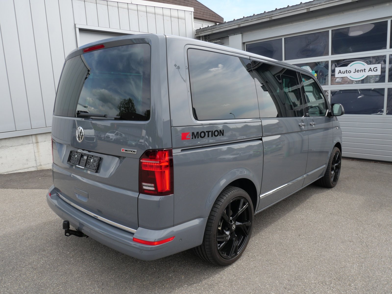 VW T6.1 Multivan 2.0 Bi-TDI Generation Six Highline 4Motion, Diesel, Second hand / Used, Automatic - 4